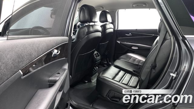 Kia Sorento 2016 — photo 12
