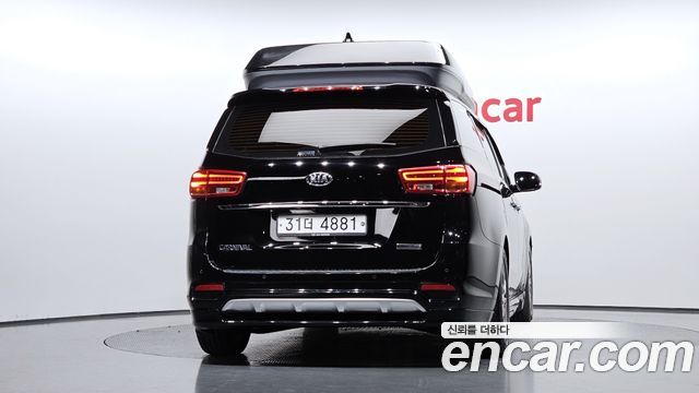 Kia Canival 2019 — photo 4