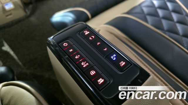 Kia Canival 2019 — photo 17