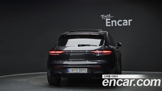 Porsche Macan 2023 — photo 4