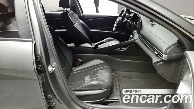 Hyundai AVANTE 2021 — photo 10