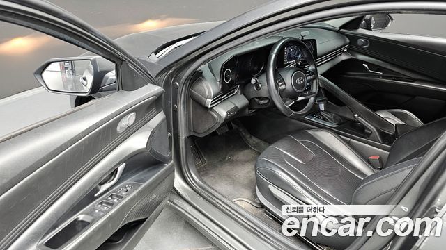 Hyundai AVANTE 2021 — photo 12