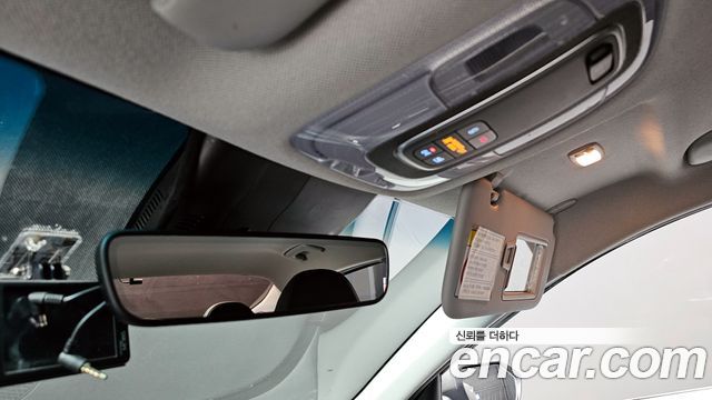 Hyundai AVANTE 2021 — photo 19