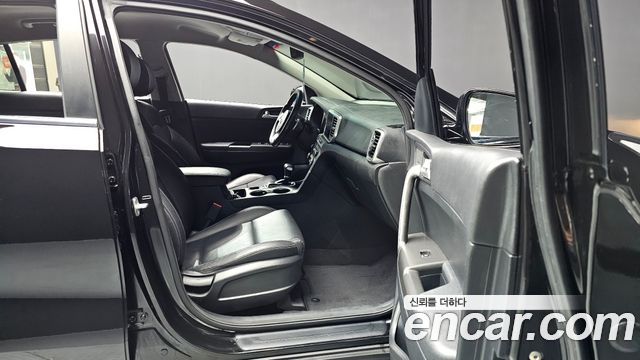 Kia Sportage 2019 — photo 11