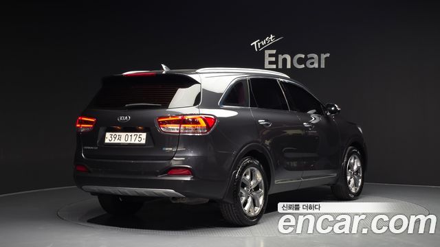 Kia Sorento 2016 — photo 2