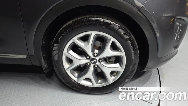Kia Sorento 2016 — photo 5