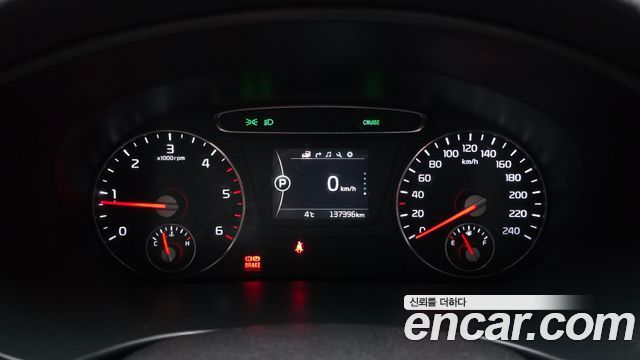 Kia Sorento 2016 — photo 8