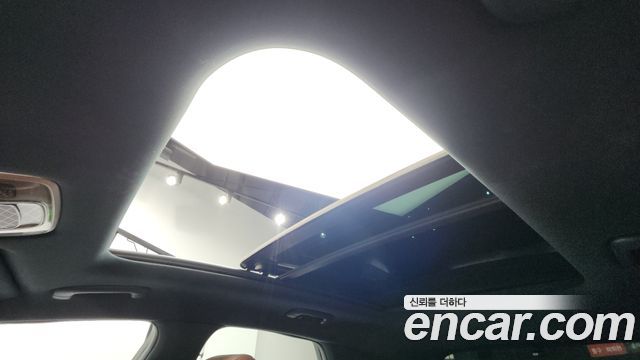 Genesis GV70 2022 — photo 18