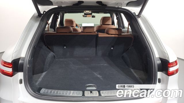 Genesis GV70 2022 — photo 20