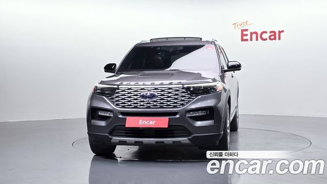 Ford Explorer 2023 — photo 3