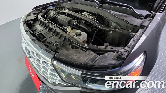 Ford Explorer 2023 — photo 6