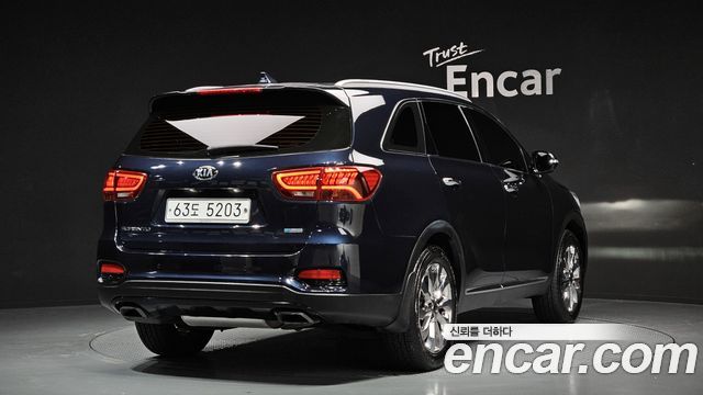 Kia Sorento 2019 — photo 2