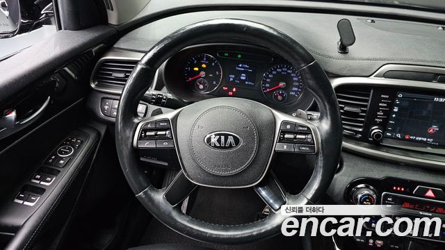 Kia Sorento 2019 — photo 14