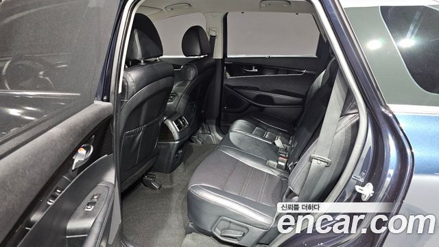 Kia Sorento 2019 — photo 17