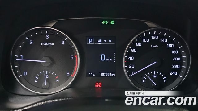 Hyundai AVANTE 2016 — photo 8