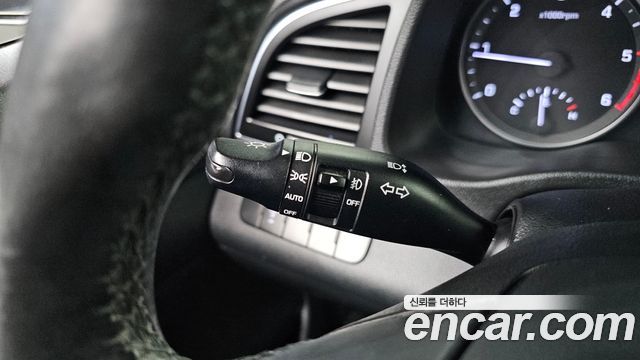 Hyundai AVANTE 2016 — photo 15