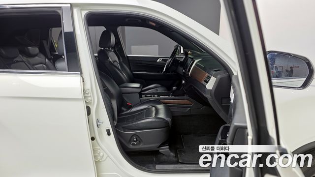 KG Mobility Rexton 2018 — photo 11