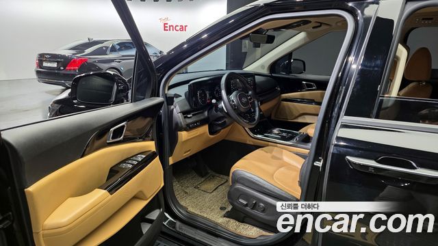 Kia Canival 2021 — photo 10