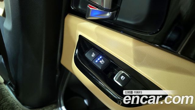 Kia Canival 2021 — photo 18
