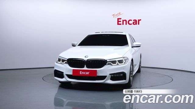 BMW 5-Series 2018 — photo 3