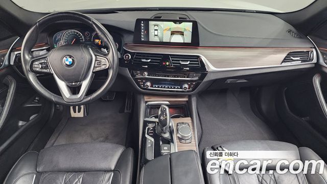 BMW 5-Series 2018 — photo 7