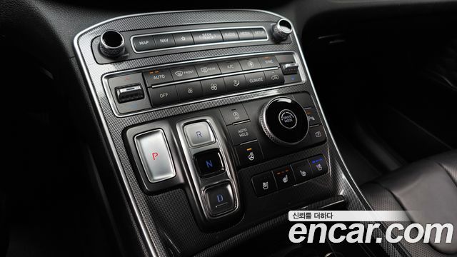 Hyundai Santafe 2022 — photo 9
