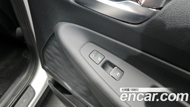 Hyundai Santafe 2022 — photo 19