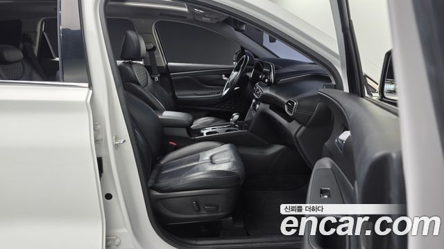 Hyundai Santafe 2019 — photo 12