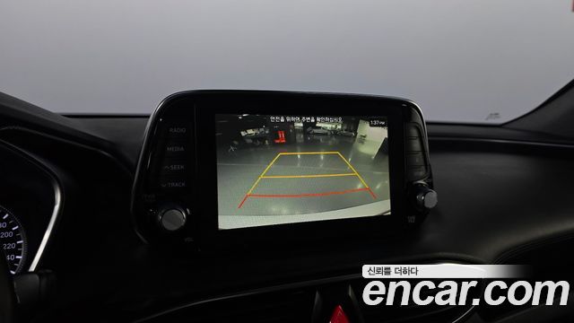 Hyundai Santafe 2019 — photo 17