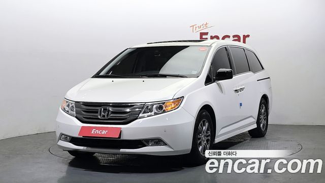 Honda Odyssey 2013 — photo 1