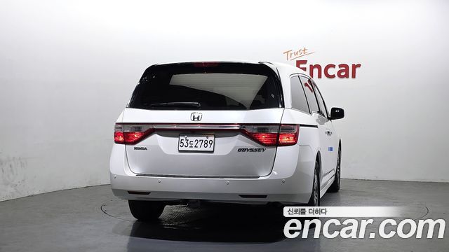 Honda Odyssey 2013 — photo 4
