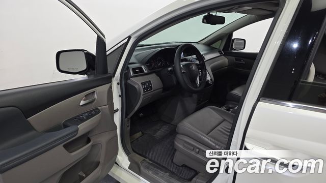 Honda Odyssey 2013 — photo 10