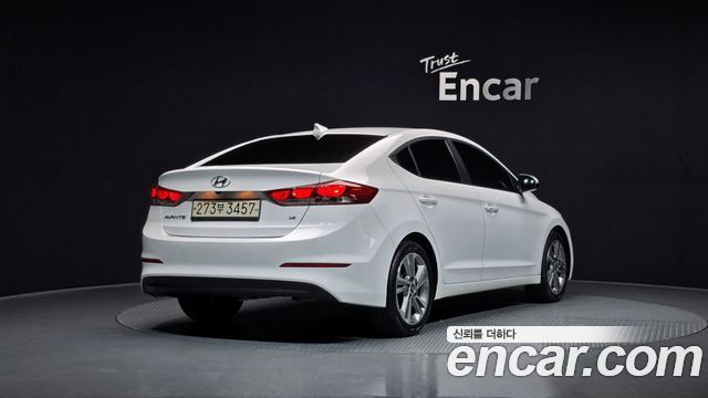 Hyundai AVANTE 2018 — photo 2