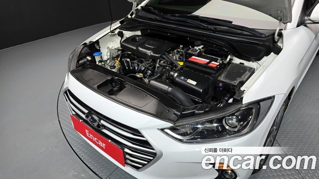 Hyundai AVANTE 2018 — photo 6