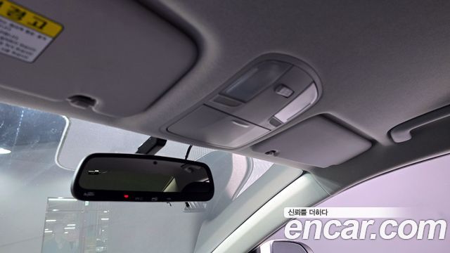Hyundai AVANTE 2018 — photo 20