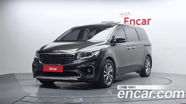 Kia Canival 2019 — photo 1