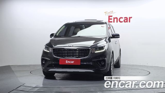 Kia Canival 2019 — photo 3