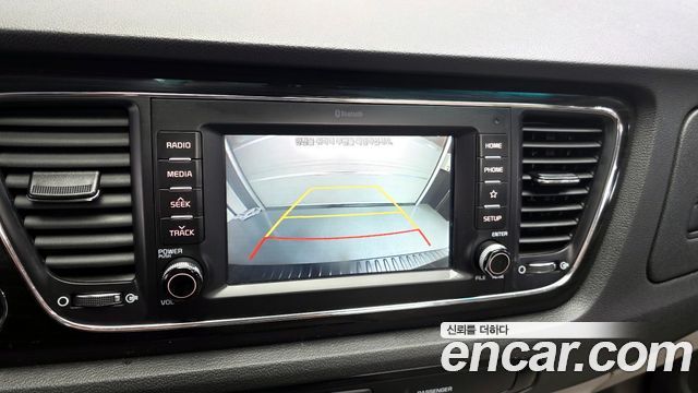 Kia Canival 2019 — photo 16
