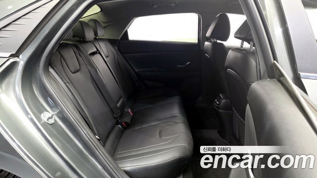 Hyundai AVANTE 2021 — photo 12