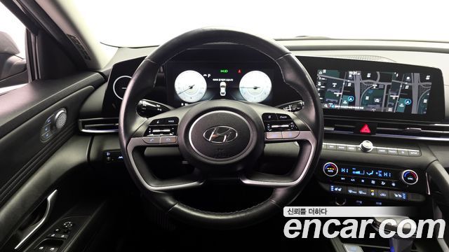 Hyundai AVANTE 2021 — photo 13