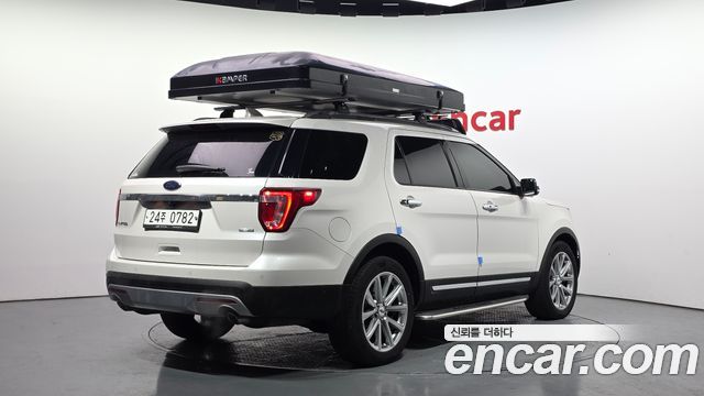 Ford Explorer 2016 — photo 2