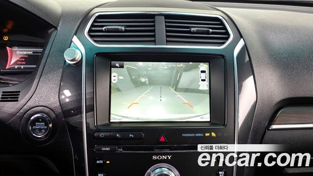 Ford Explorer 2016 — photo 18