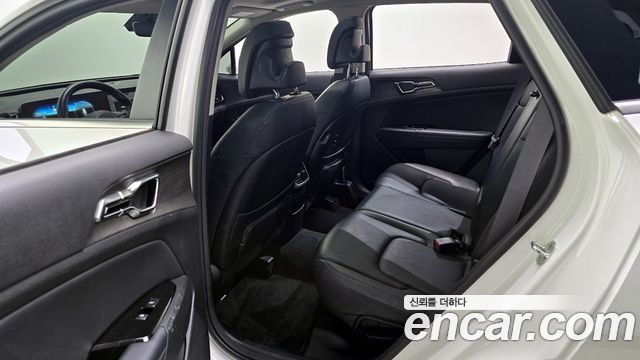 Kia Sportage 2022 — photo 11