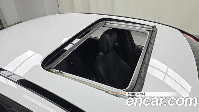 Mercedes-Benz C-Class 2020 — photo 19