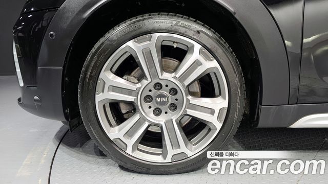 Mini Countryman 2021 — photo 5
