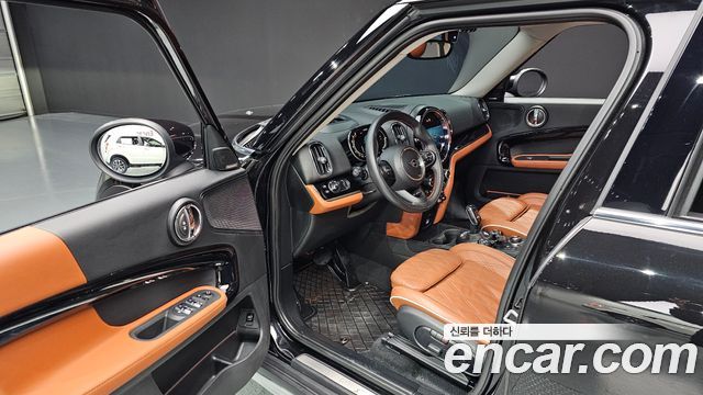 Mini Countryman 2021 — photo 11