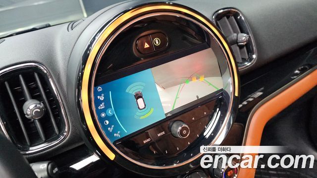 Mini Countryman 2021 — photo 16