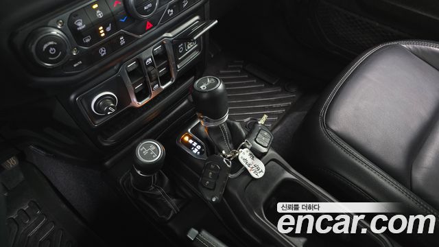 Jeep Wrangler 2019 — photo 9