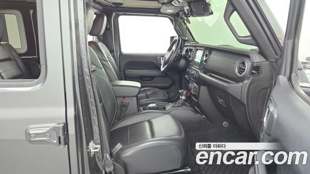 Jeep Wrangler 2019 — photo 11