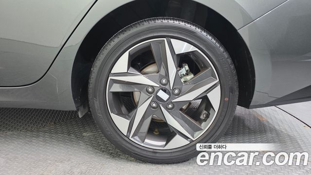 Hyundai AVANTE 2021 — photo 5